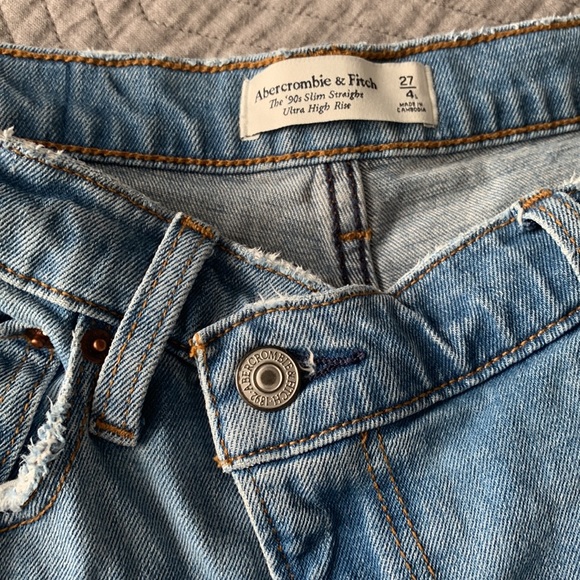 Abercrombie 90s slim straight long with crisscross front button - Picture 2 of 2